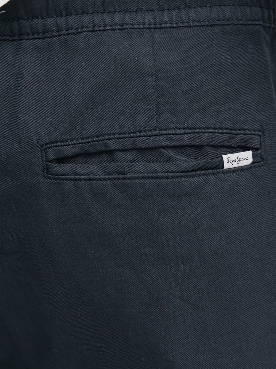 detail Pepe Jeans pánske tmavo modré ľanové šortky