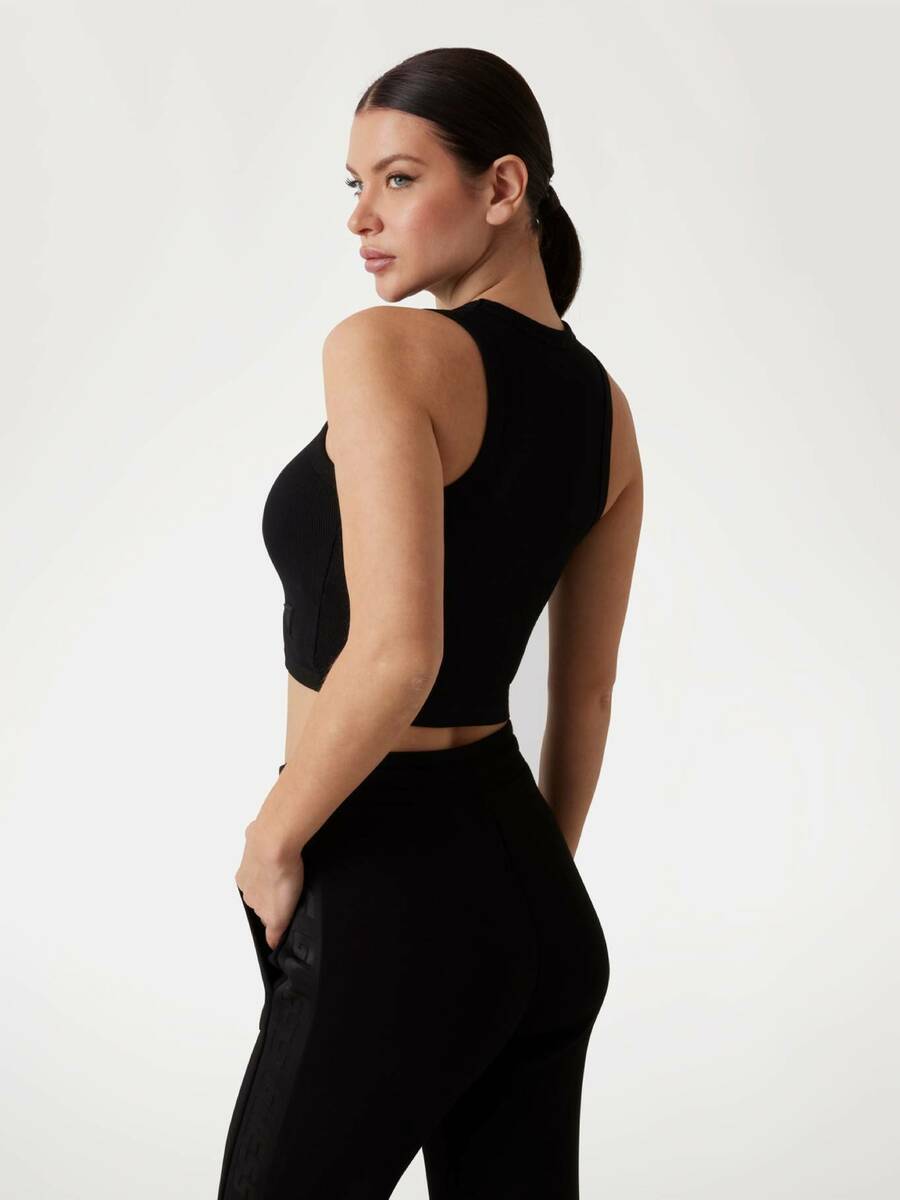 detail Guess dámsky čierny top
