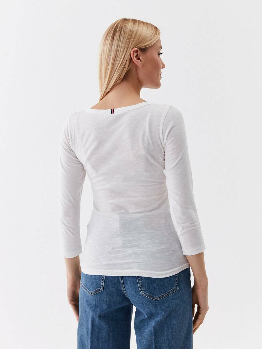 detail Tommy Hilfiger dámske biele tričko Slim