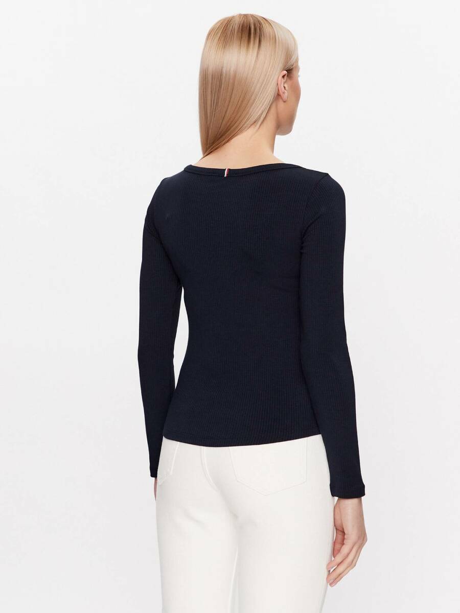 detail Tommy Hilfiger dámske modré tričko