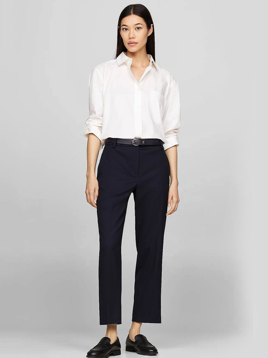 detail Tommy Hilfiger dámske tmavo modré nohavice