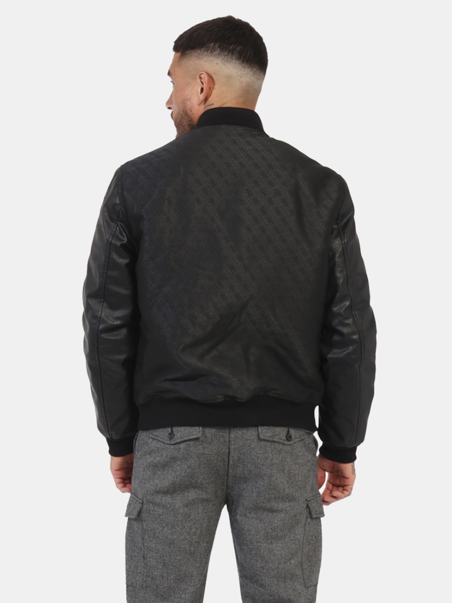 detail Guess pánsky čierny bomber