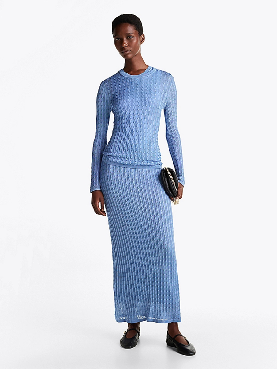 detail Tommy Hilfiger dámske modré tričko s dlhým rukávom