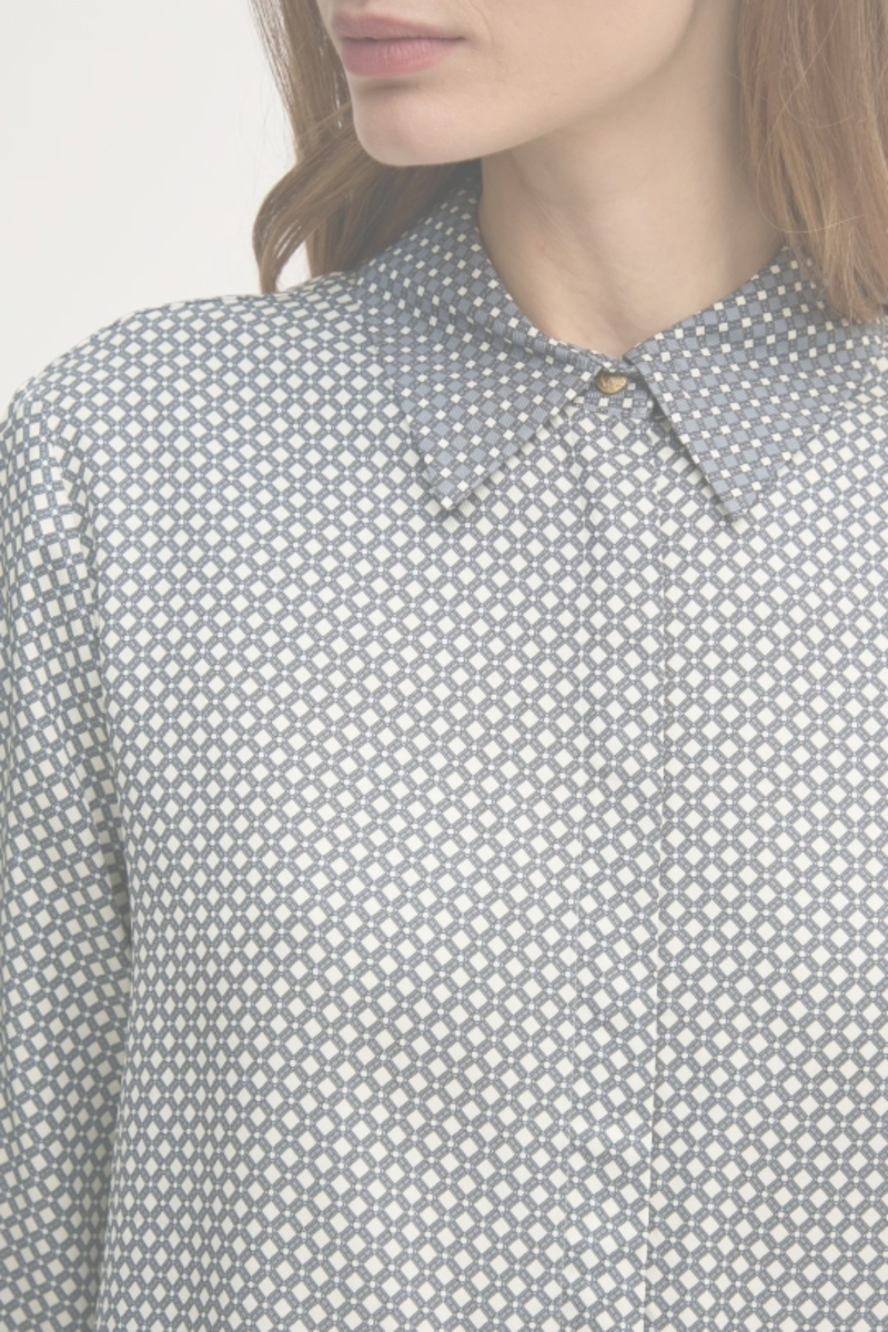 detail Tommy Hilfiger dámska blúzka