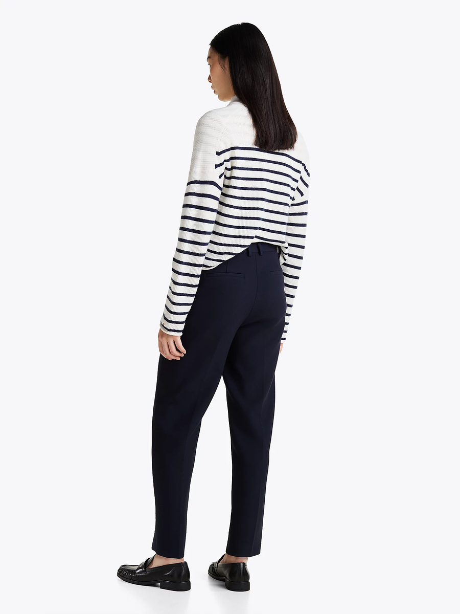 detail Tommy Hilfiger dámske modré nohavice Punto