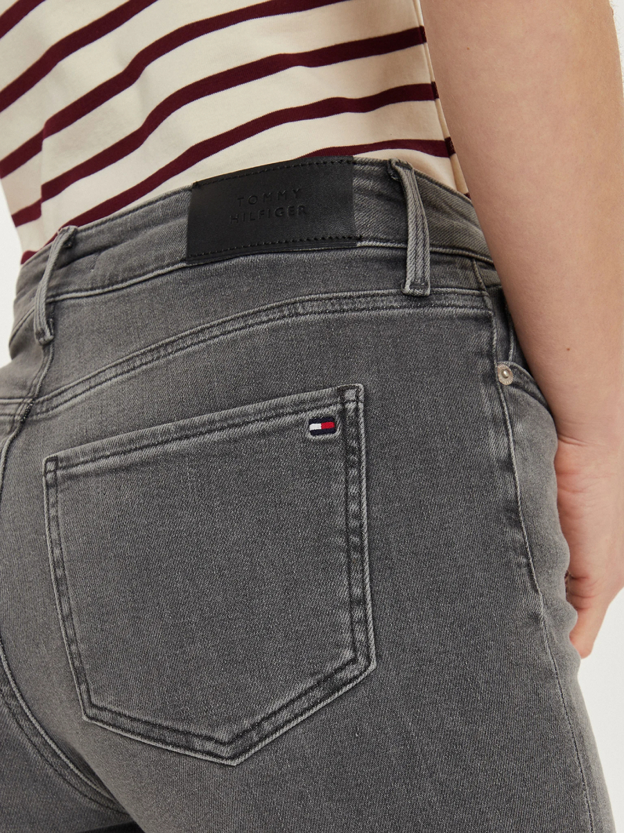 detail Tommy Hilfiger dámske šedé džínsy