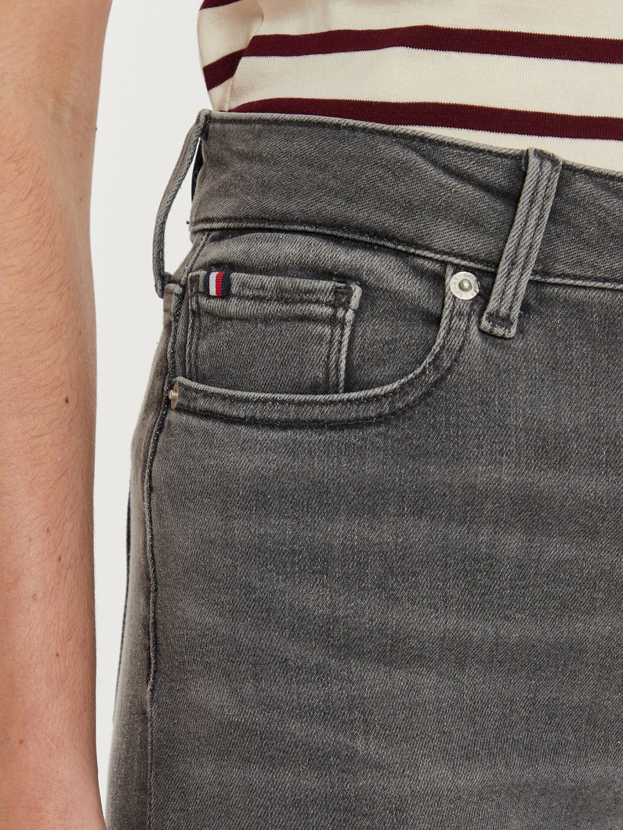 detail Tommy Hilfiger dámske šedé džínsy