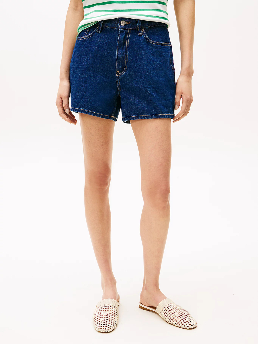 detail Tommy Hilfiger dámske modré šortky 