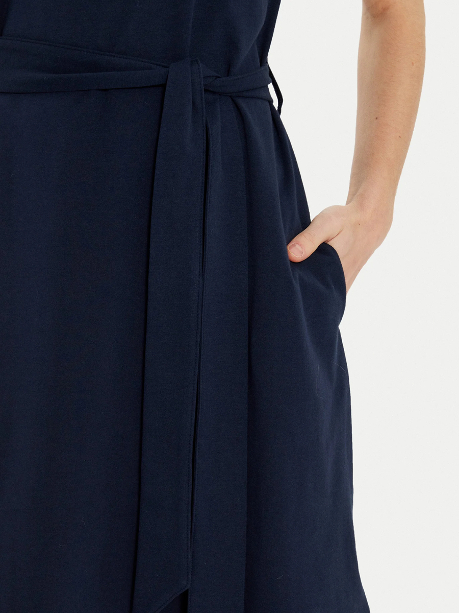 detail Tommy Hilfiger dámske tmavo modré šaty