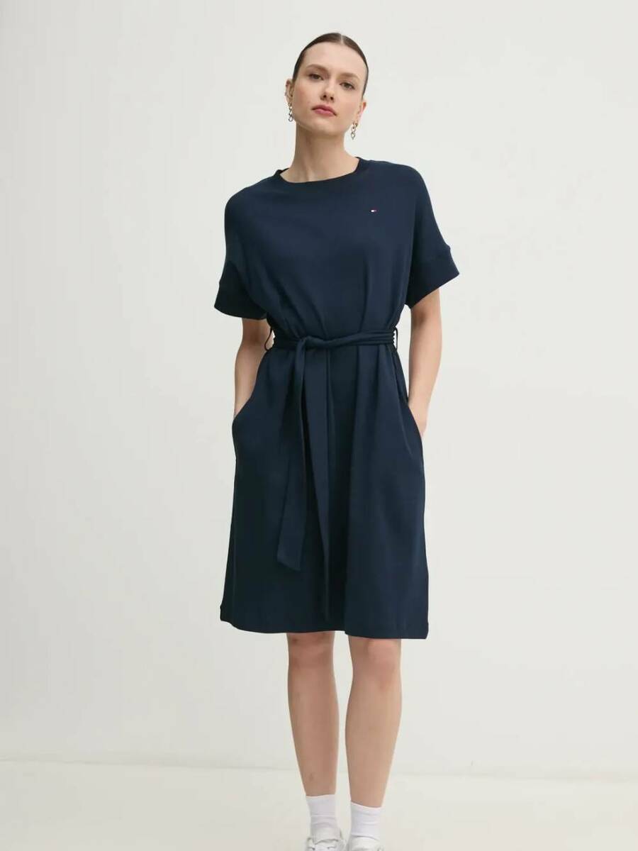 detail Tommy Hilfiger dámske tmavo modré šaty