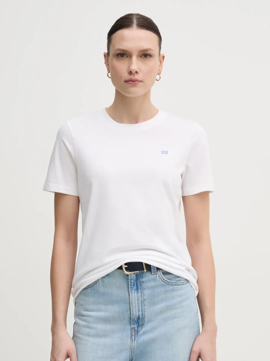 detail Tommy Hilfiger dámske biele tričko