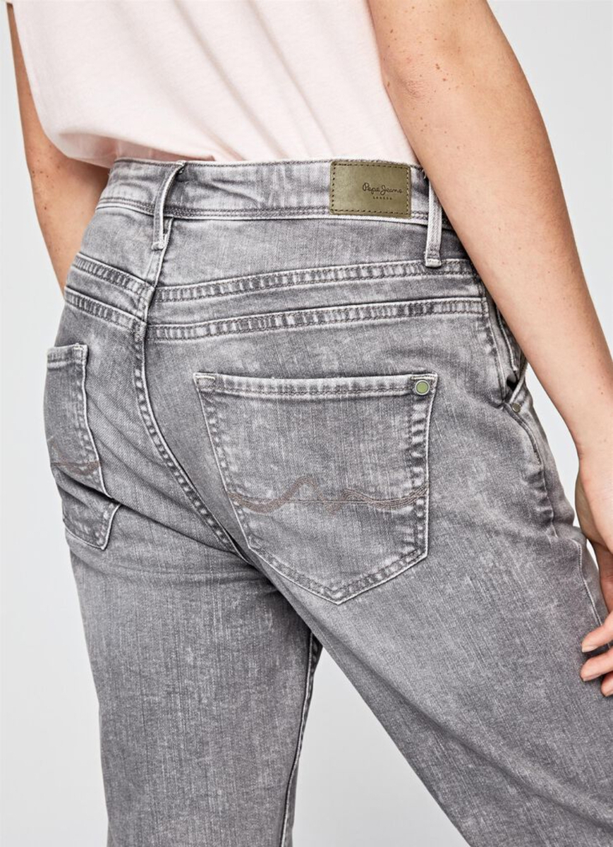 detail Pepe Jeans dámske sivé džínsy Hanze