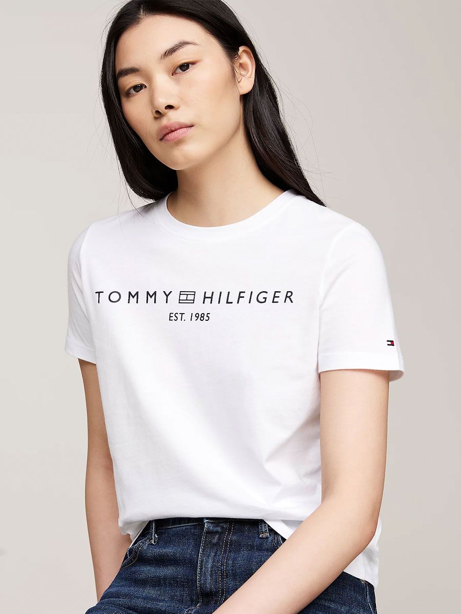 detail Tommy Hilfiger dámske biele tričko
