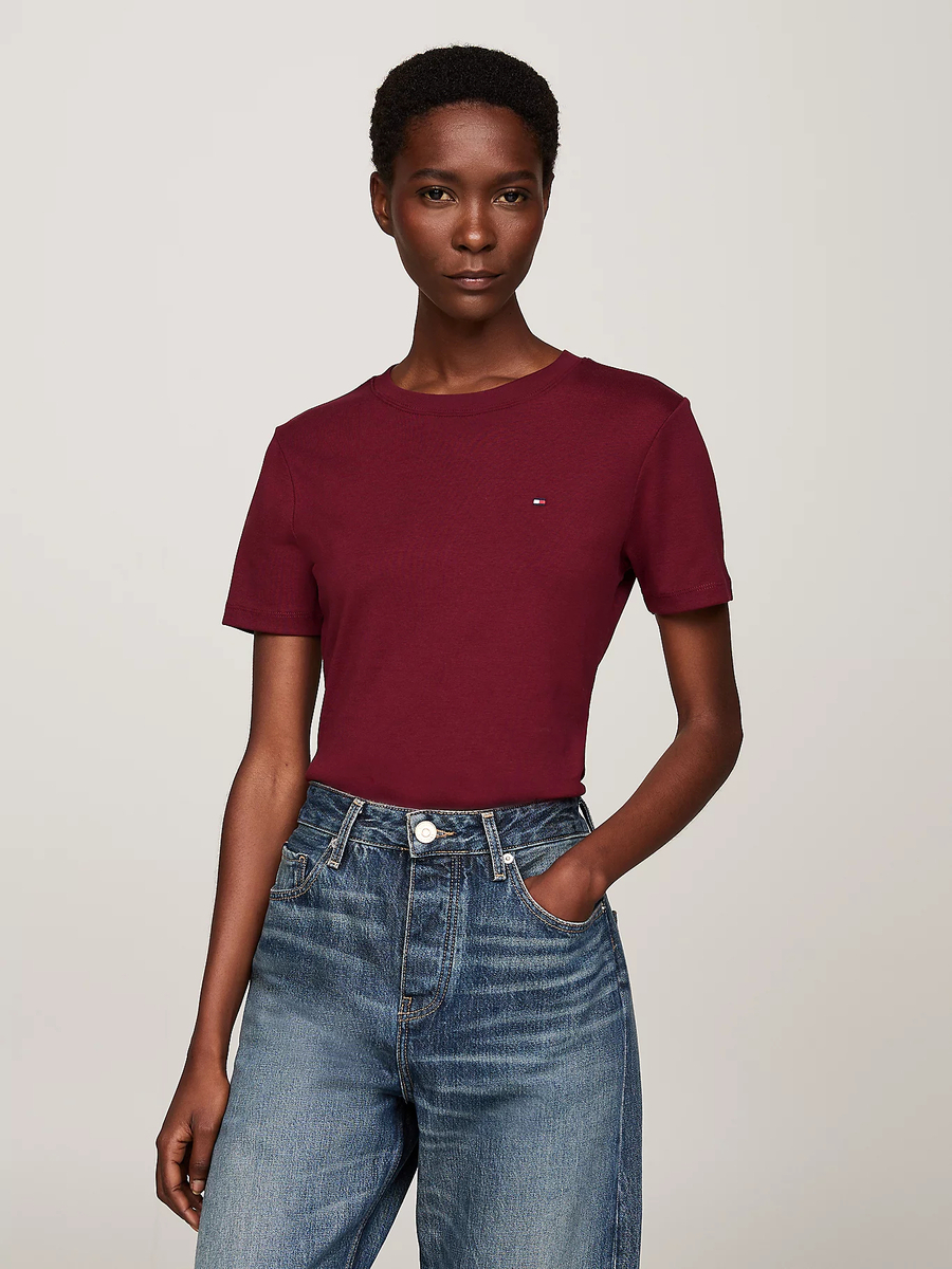 detail Tommy Hilfiger dámske vínové tričko