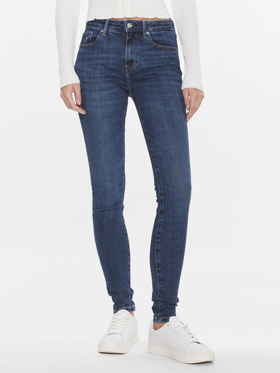 detail Tommy Hilfiger dámske tmavo modré džínsy 