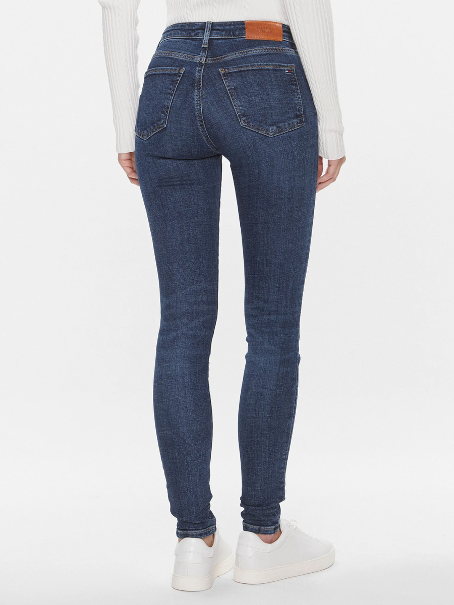 detail Tommy Hilfiger dámske tmavo modré džínsy 