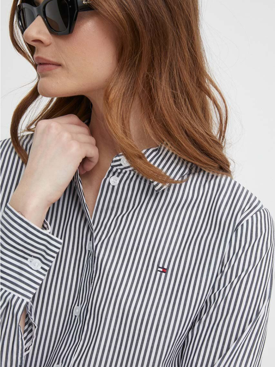 detail Tommy Hilfiger dámske pruhované šaty