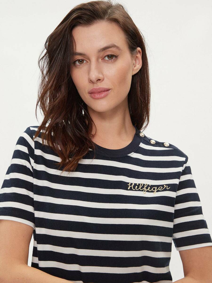 detail Tommy Hilfiger dámske pruhované tričko