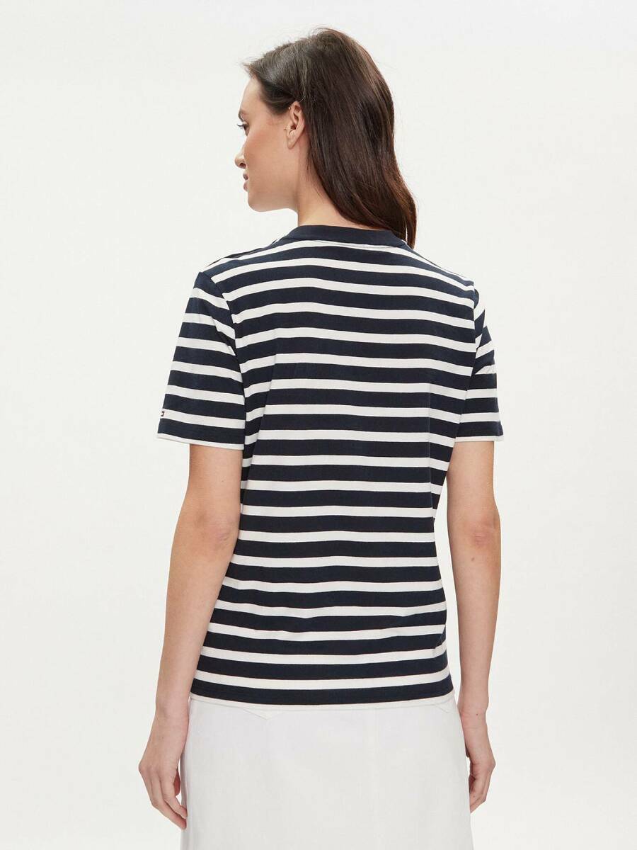 detail Tommy Hilfiger dámske pruhované tričko