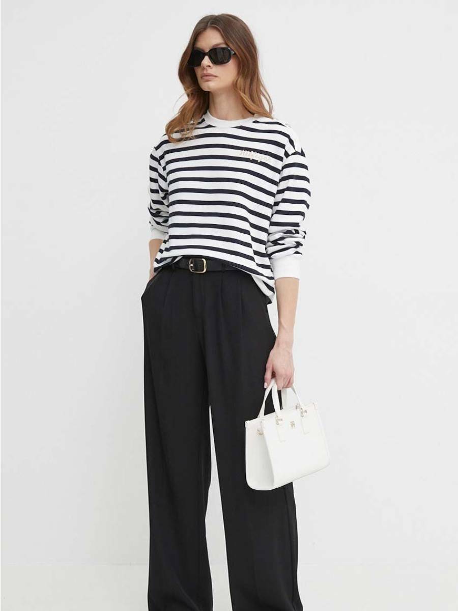 detail Tommy Hilfiger dámska pruhovaná mikina