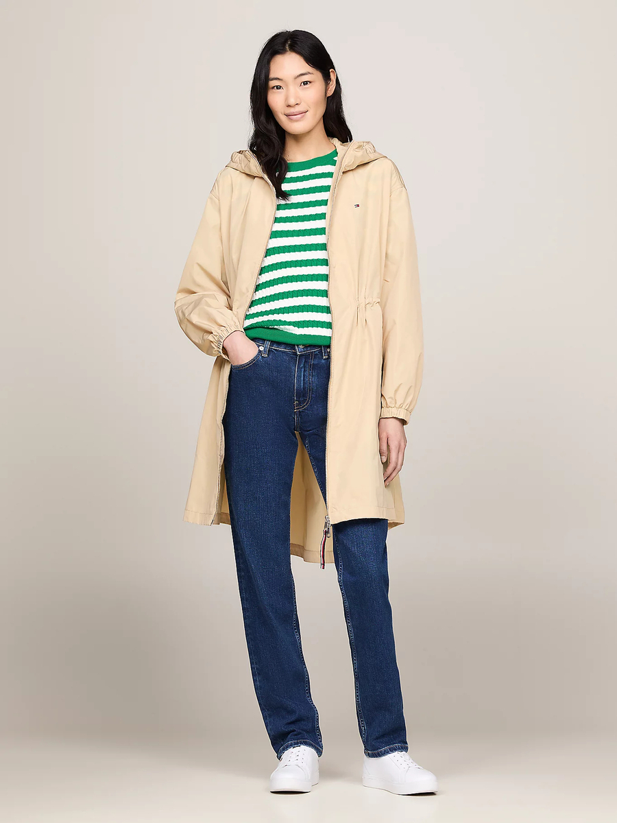 detail Tommy Hilfiger dámska béžová parka