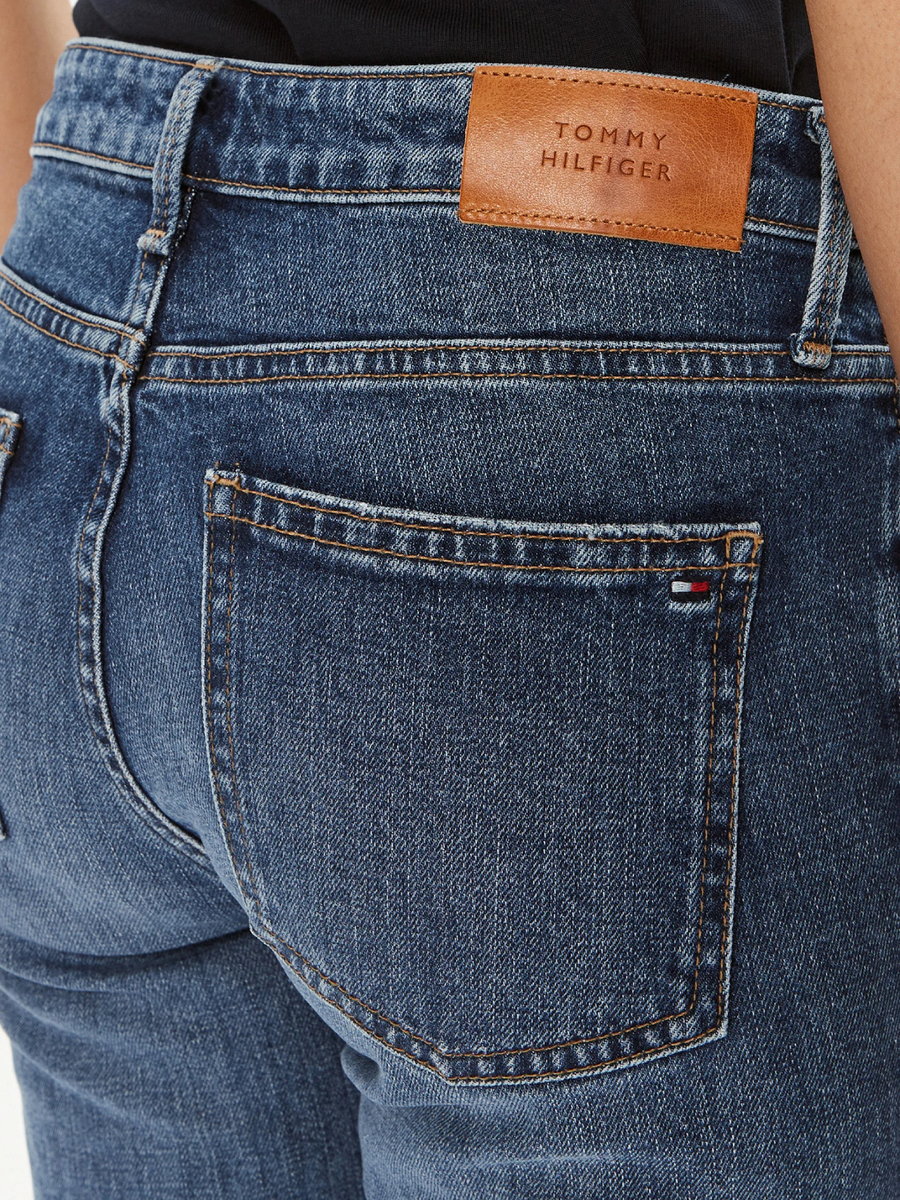 detail Tommy Hilfiger dámske modré džínsy