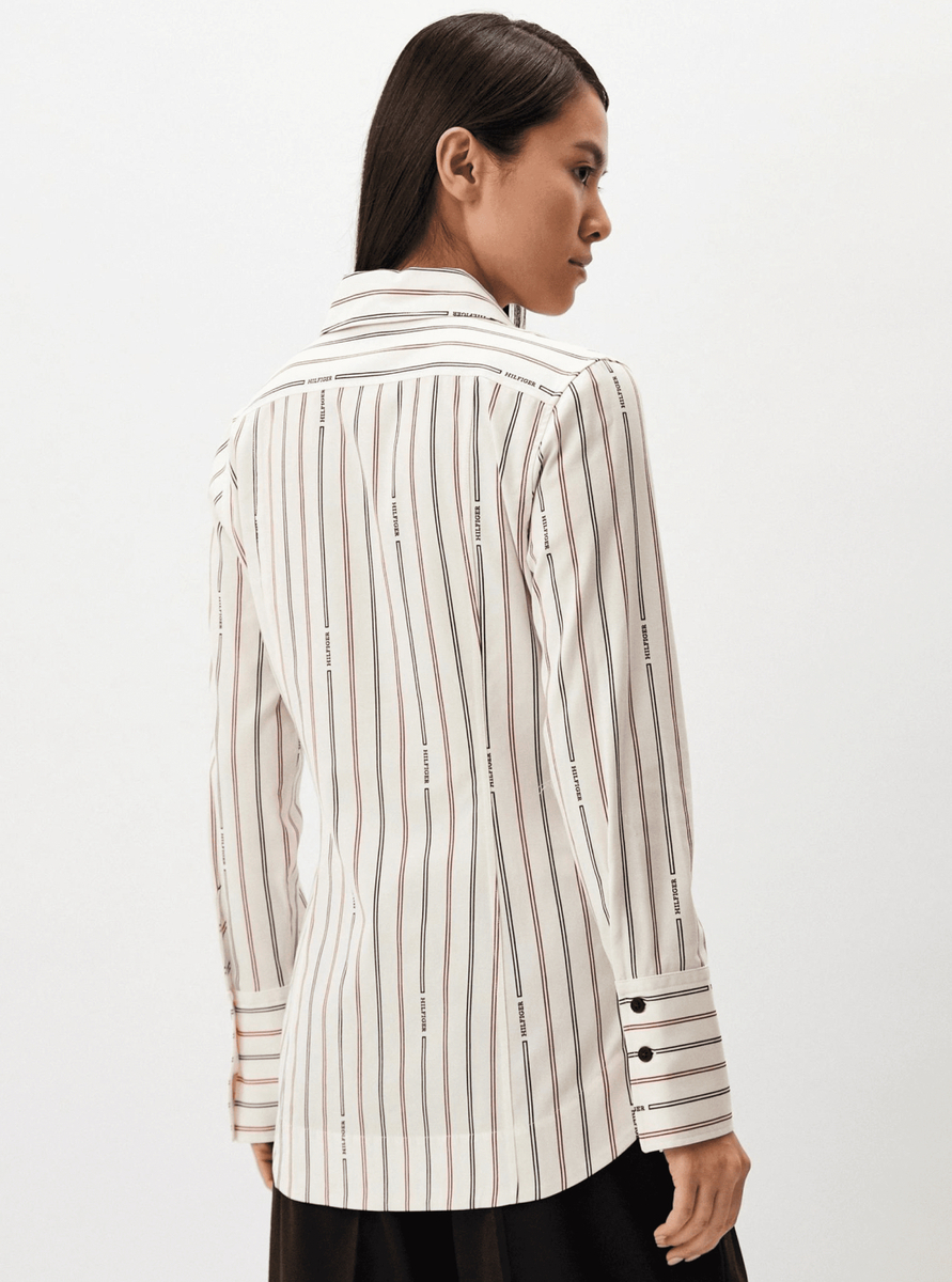 detail Tommy Hilfiger dámska pruhovaná košeľa