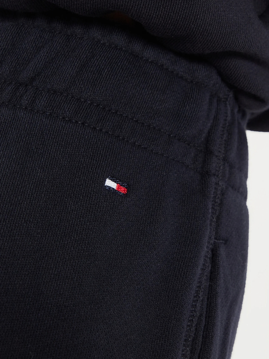 detail Tommy Hilfiger dámske tmavo modré tepláky
