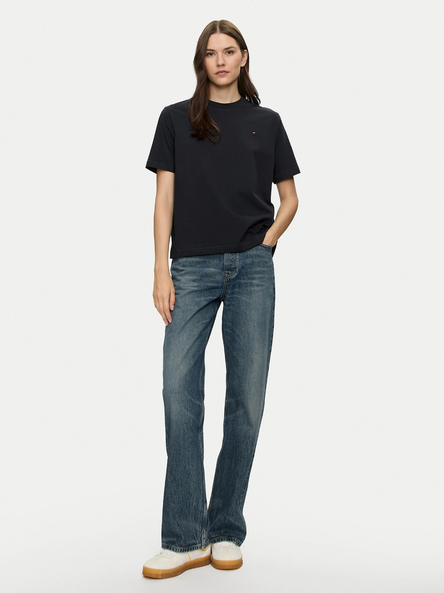 detail Tommy Hilfiger dámske tmavo modré tričko