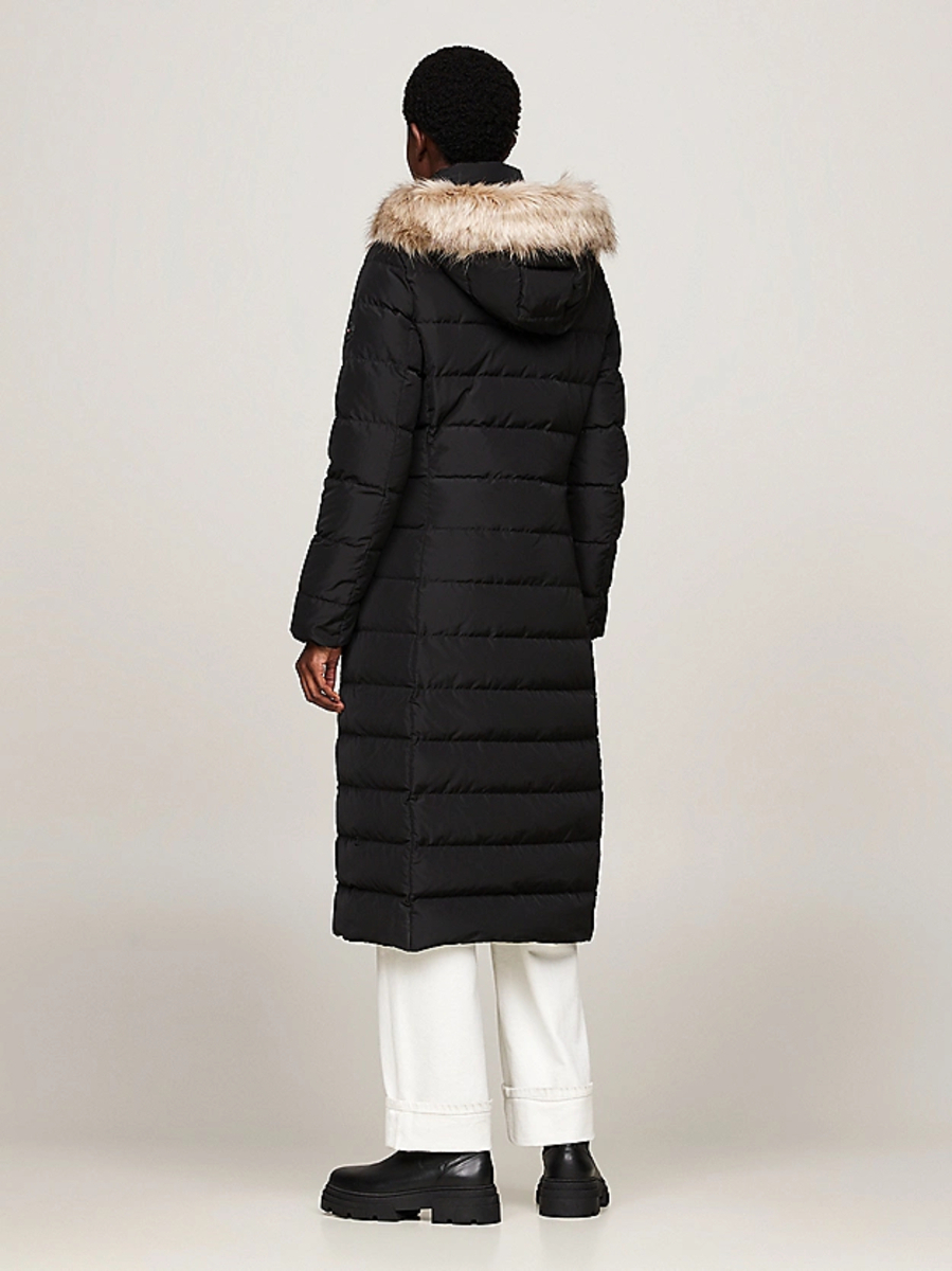 detail Tommy Hilfiger dámsky páperový kabát