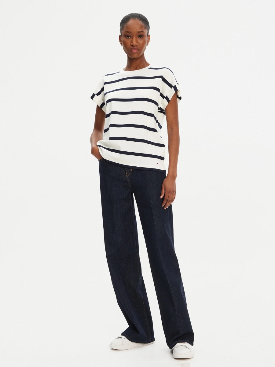 detail Tommy Hilfiger dámske pruhované tričko