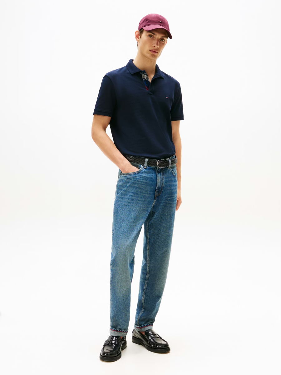 detail Tommy Hilfiger pánske tmavo modré polo tričko