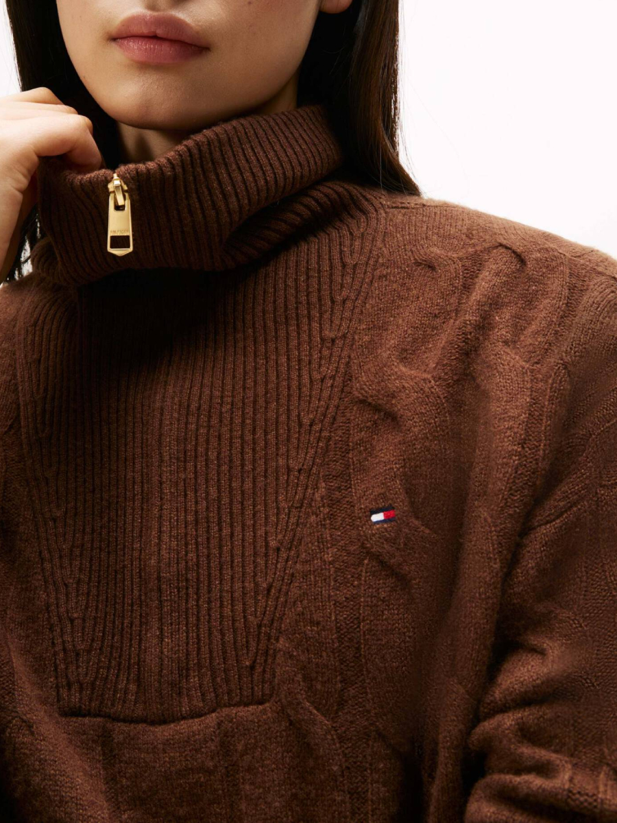 detail Tommy Hilfiger dámsky vlnený sveter