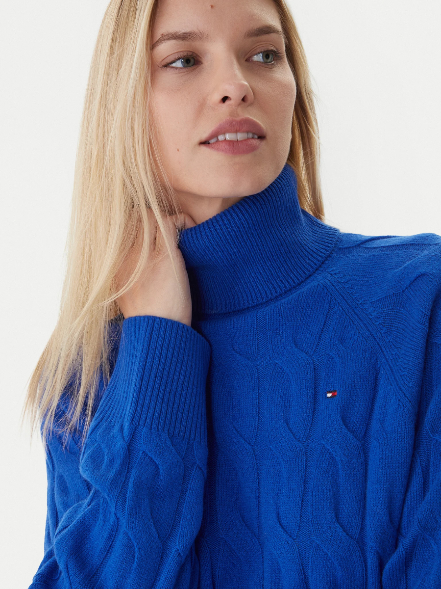 detail Tommy Hilfiger dámsky modrý rolák