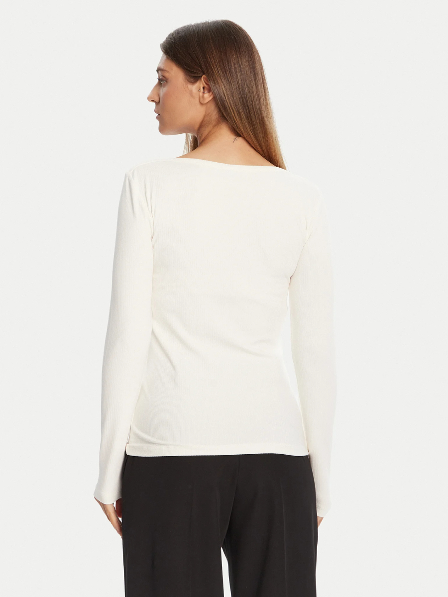detail Tommy Hilfiger dámske krémové tričko