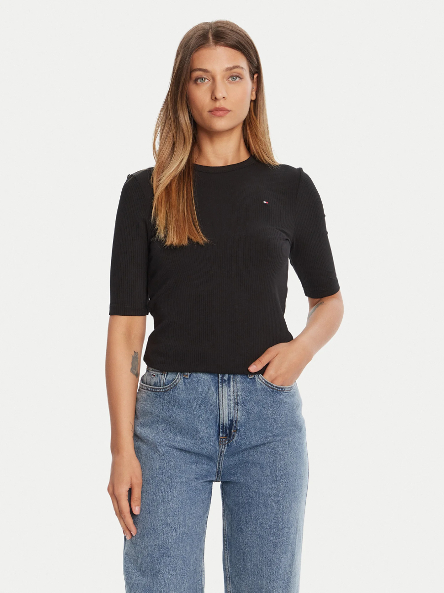 detail Tommy Hilfiger dámske čierne tričko