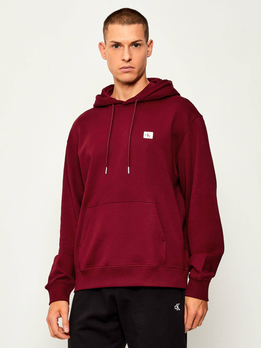 detail Calvin Klein pánska vínová mikina
