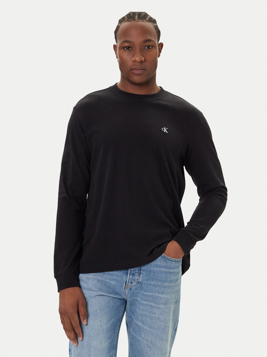 detail Calvin Klein pánske čierne tričko