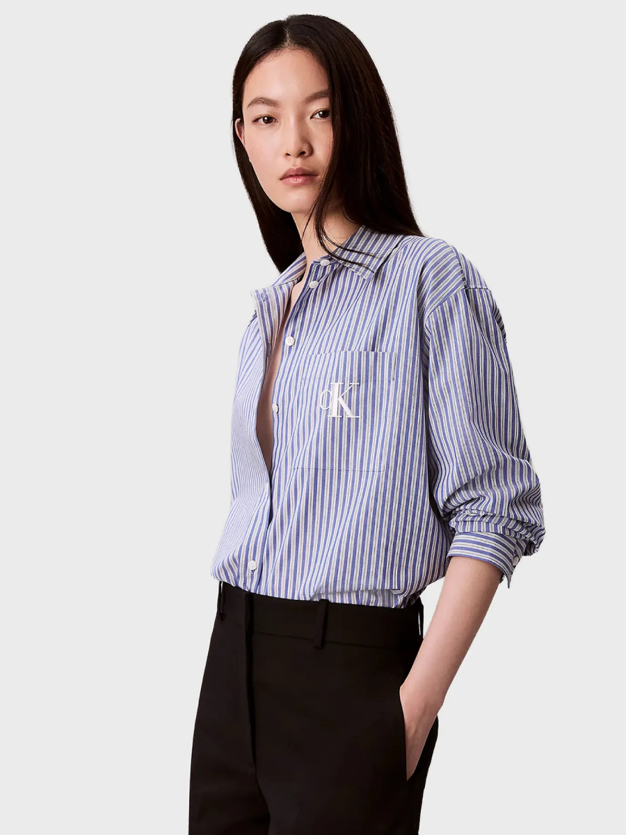 detail Calvin Klein dámska pruhovaná košeľa