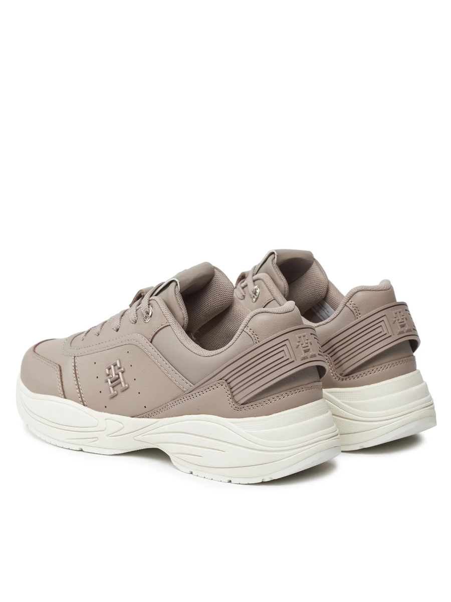 detail Tommy Hilfiger dámske šedo béžové tenisky