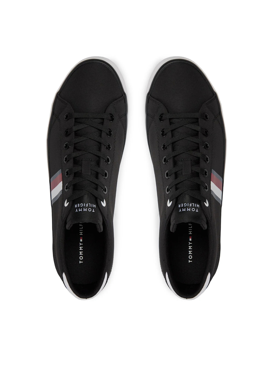 detail Tommy Hilfiger pánske čierne tenisky