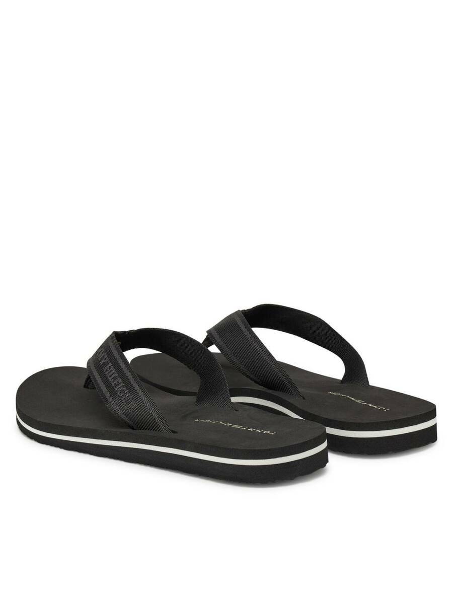 detail Tommy Hilfiger dámske čierne žabky