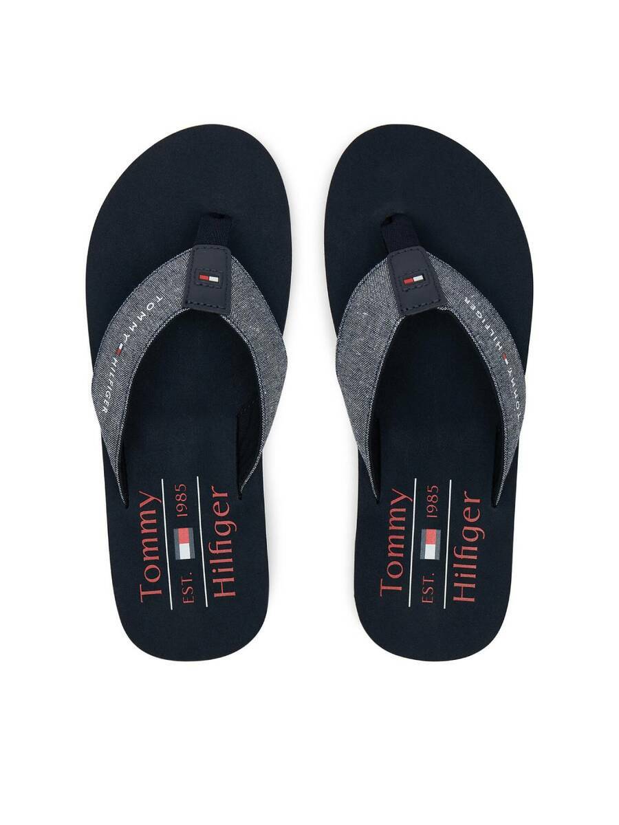 detail Tommy Hilfiger pánske tmavo modré žabky