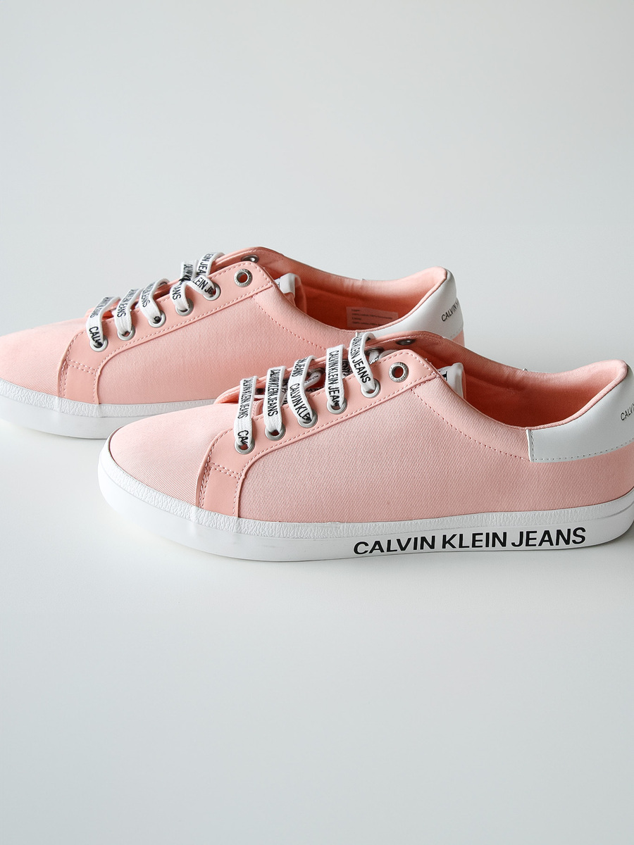 detail Calvin Klein dámske ružové tenisky