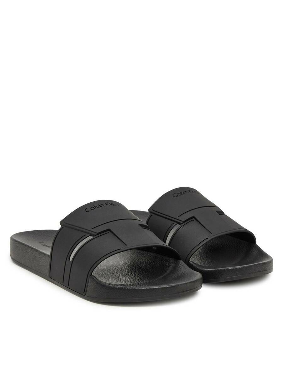 detail Calvin Klein pánske čierne šľapky