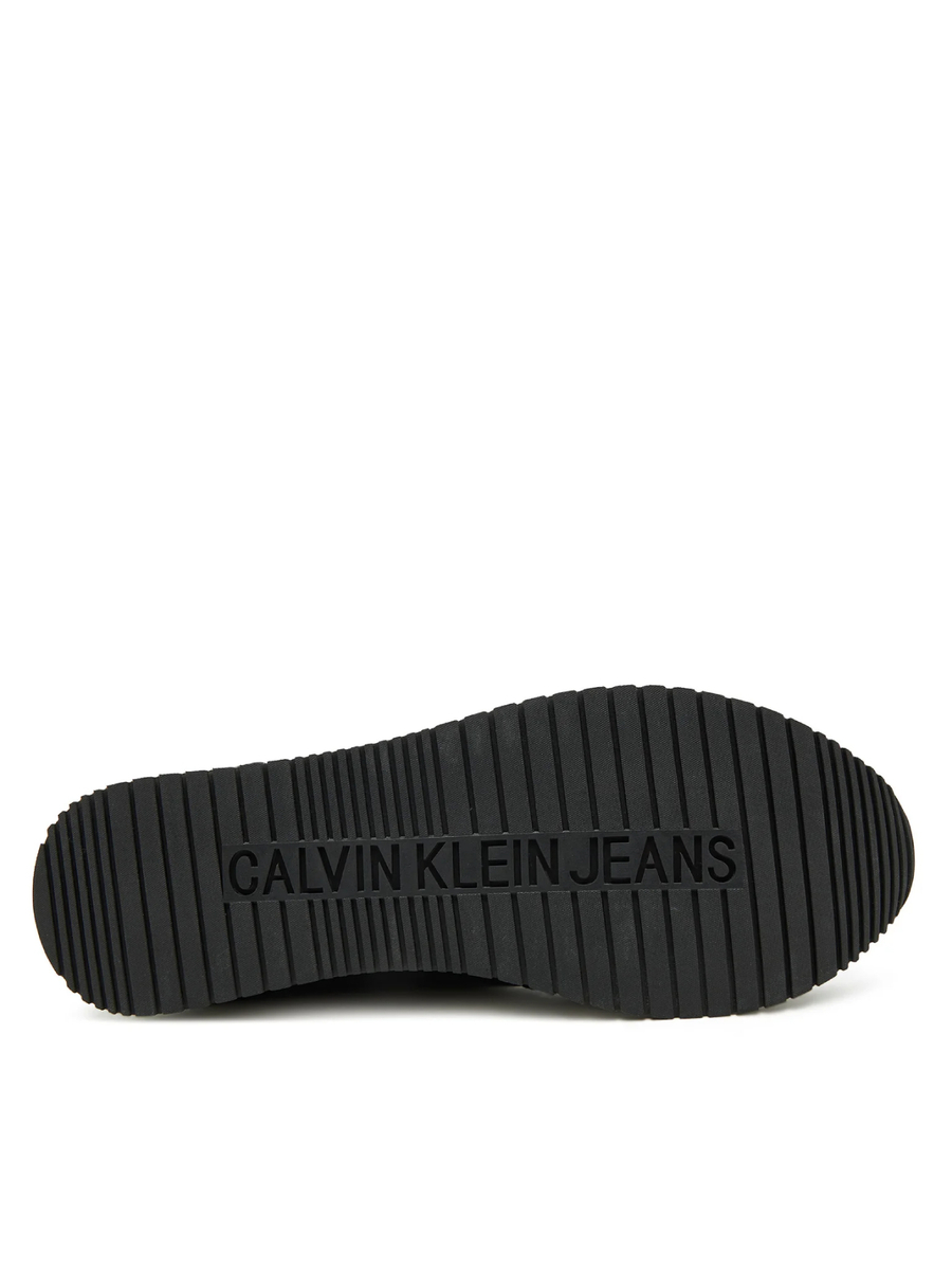 detail Calvin Klein pánske čierne tenisky
