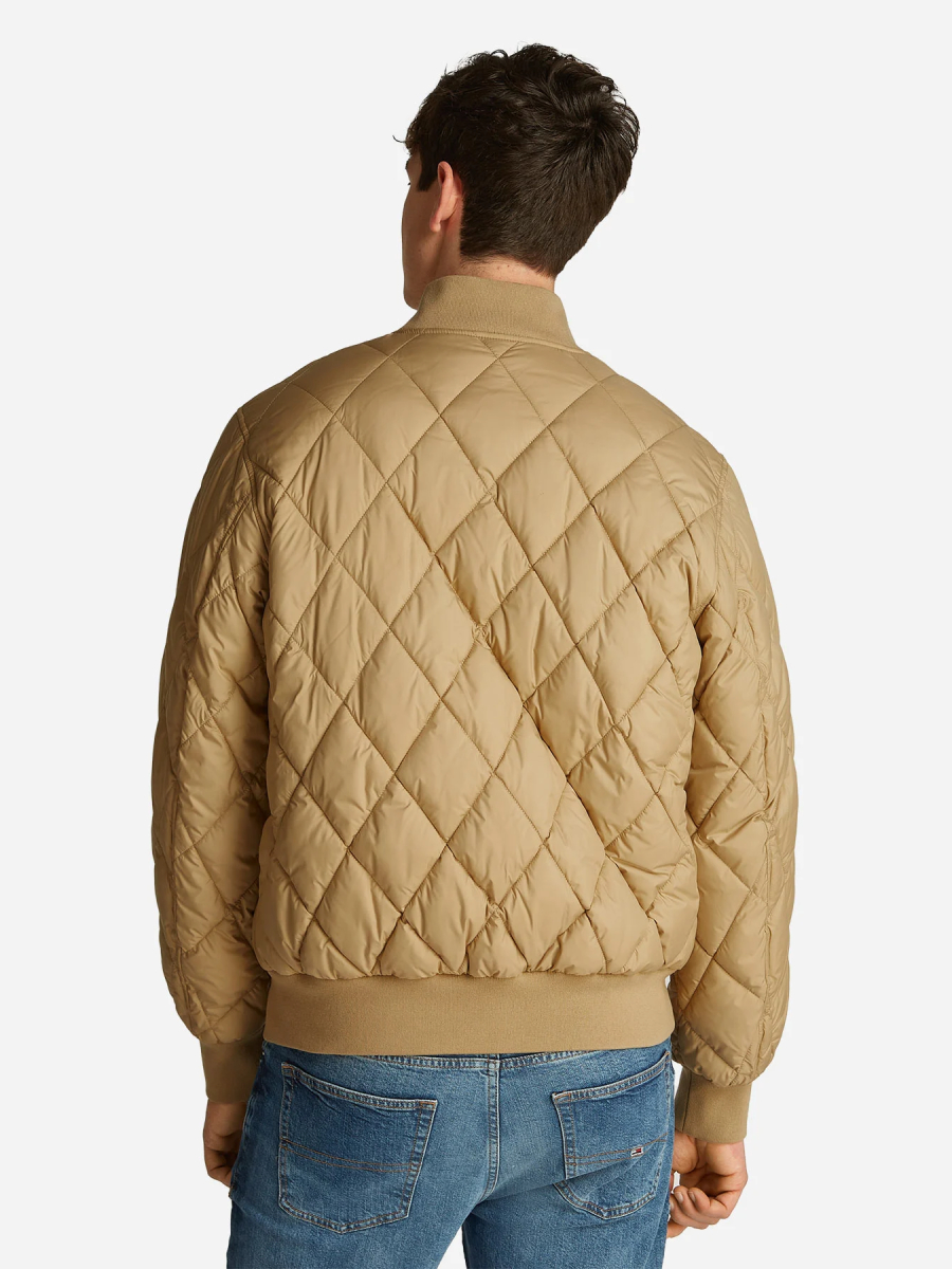 detail Tommy Jeans pánsky béžový bomber