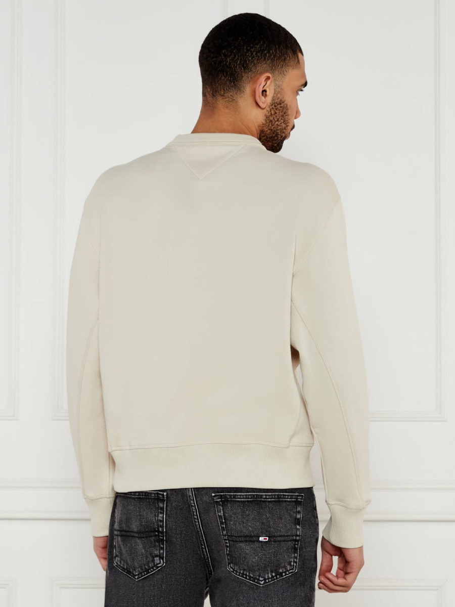 detail Tommy Jeans pánska béžová mikina 
