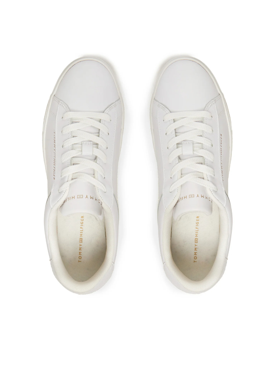 detail Tommy Hilfiger dámske biele tenisky
