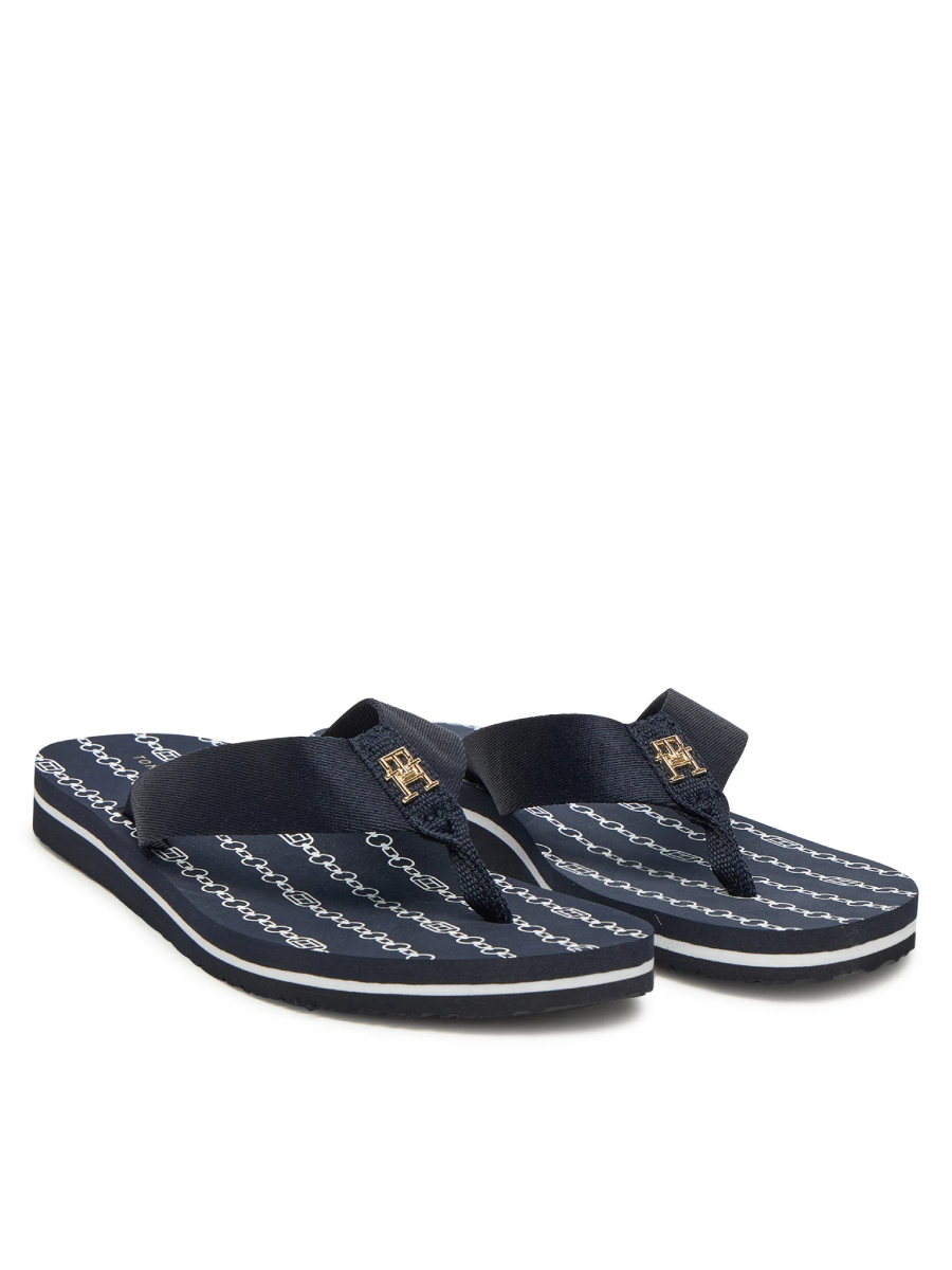 detail Tommy Hilfiger dámske tmavomodré žabky